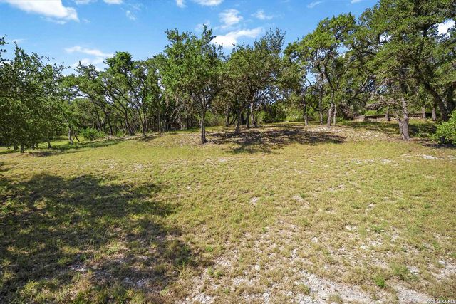 318 Remington Dr, Bergheim, TX 78004