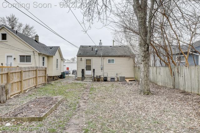 1370 Bertha Street, Ferndale, MI 48220