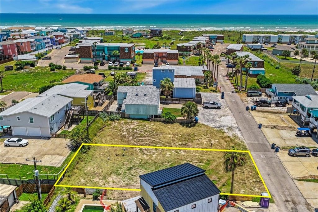 613 Island Retreat Road, Port Aransas, TX 78373 — exterior