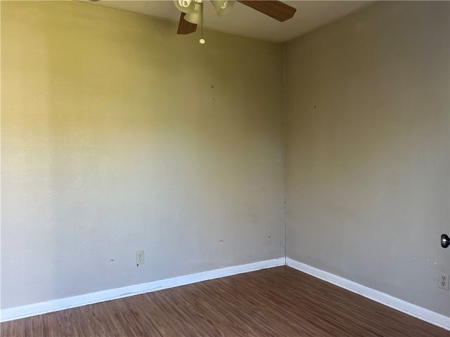 100 Kelly Lane, Lake City, TX 78368