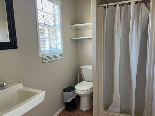 100 Kelly Lane, Lake City, TX 78368