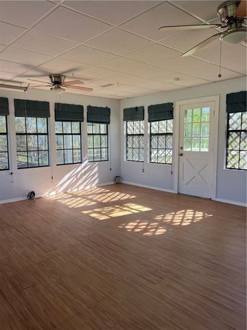 100 Kelly Lane, Lake City, TX 78368