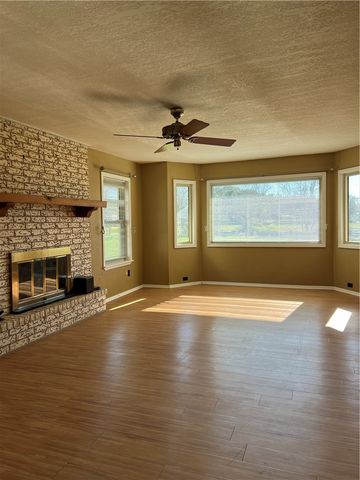 100 Kelly Lane, Lake City, TX 78368