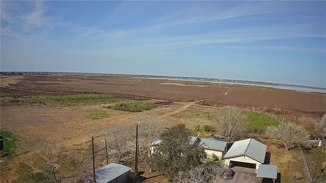 100 Kelly Lane, Lake City, TX 78368