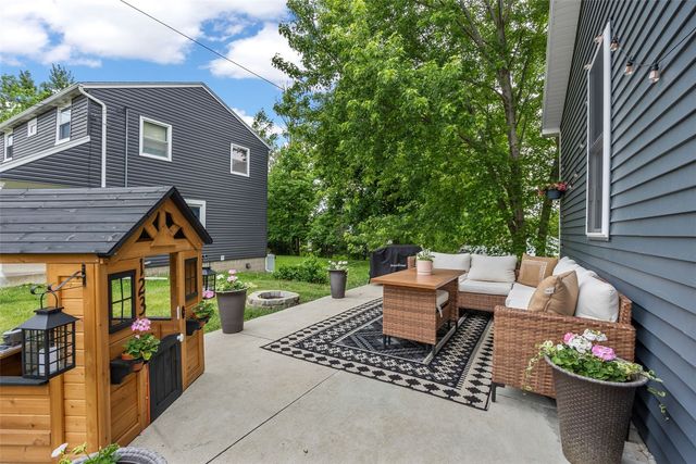 2629 Mt Vernon Road SE, Cedar Rapids, IA 52403