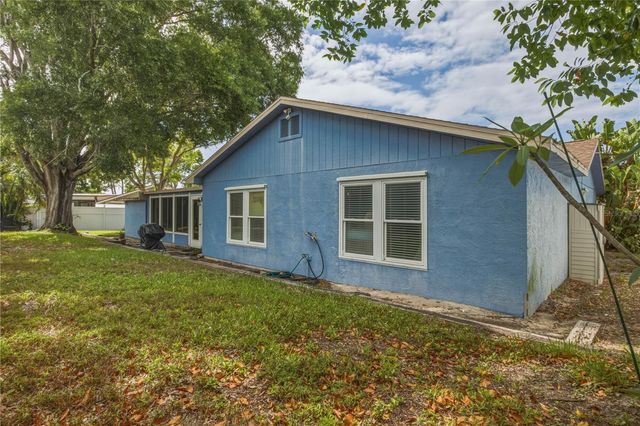 391 WALNUT COURT, Palm Harbor, FL 34683