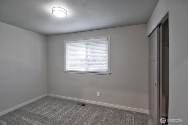 10819 57th Street E, Puyallup, WA 98372