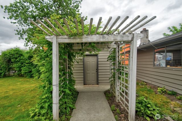 10819 57th Street E, Puyallup, WA 98372