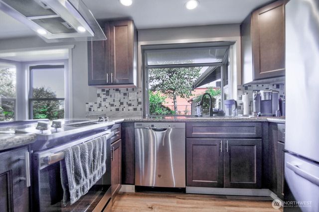 10819 57th Street E, Puyallup, WA 98372