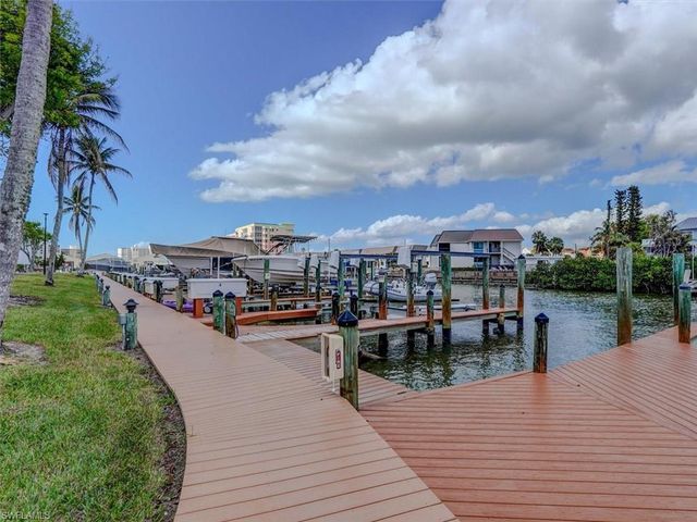 4431 Bay Beach LN 522, Fort Myers Beach, FL 33931