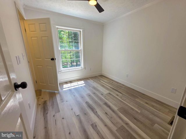 240 OAK DR, Orrtanna, PA 17353
