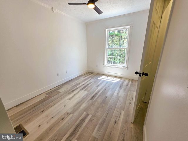 240 OAK DR, Orrtanna, PA 17353