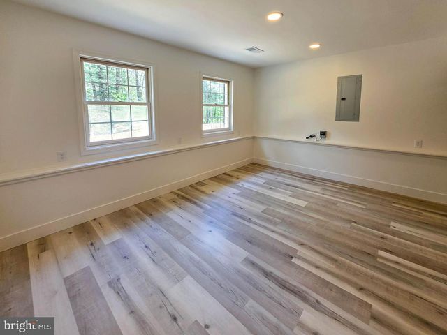 240 OAK DR, Orrtanna, PA 17353