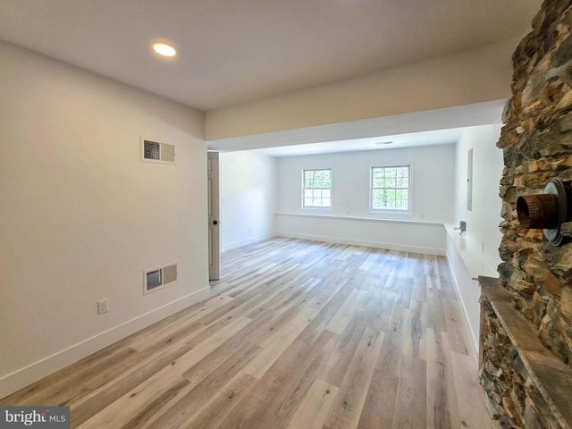 240 OAK DR, Orrtanna, PA 17353