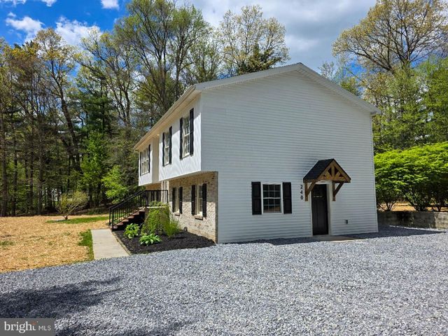 240 OAK DR, Orrtanna, PA 17353