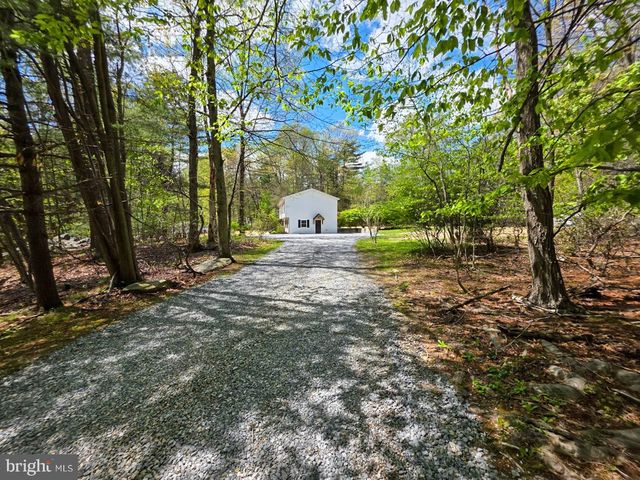 240 OAK DR, Orrtanna, PA 17353