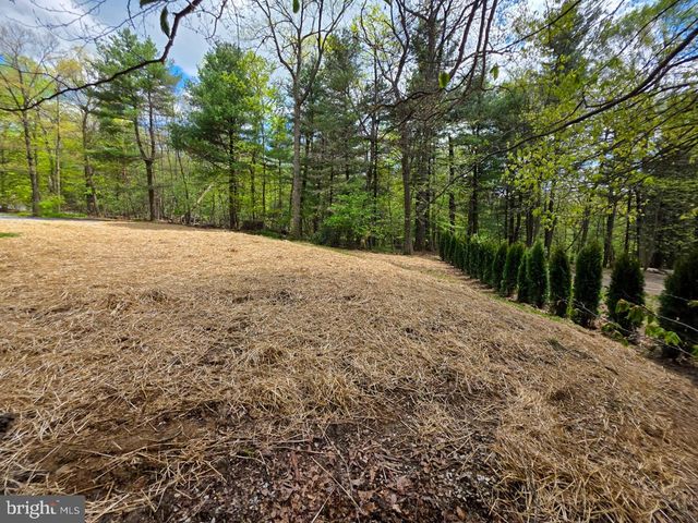 240 OAK DR, Orrtanna, PA 17353
