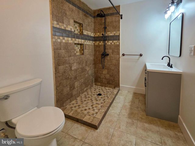 240 OAK DR, Orrtanna, PA 17353
