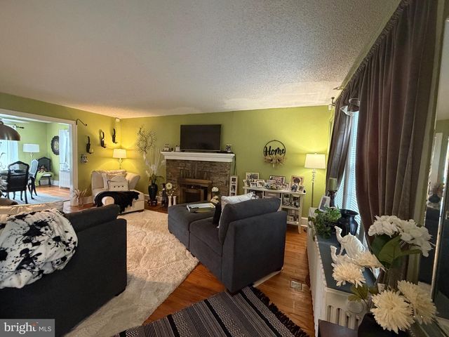 117 ABERNETHY DR, Trenton, NJ 08618