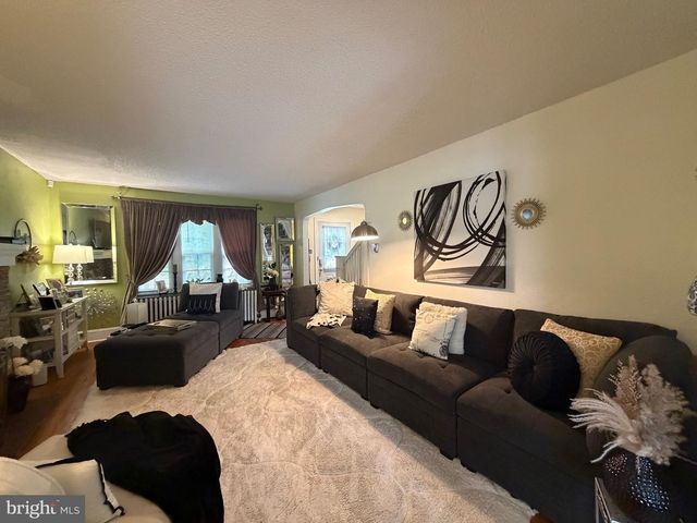 117 ABERNETHY DR, Trenton, NJ 08618