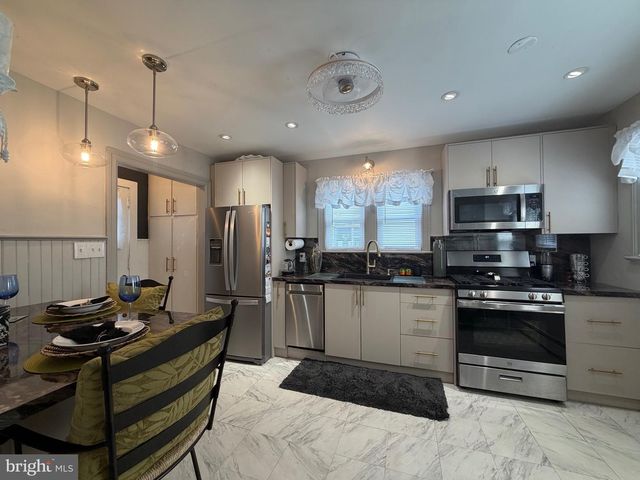 117 ABERNETHY DR, Trenton, NJ 08618