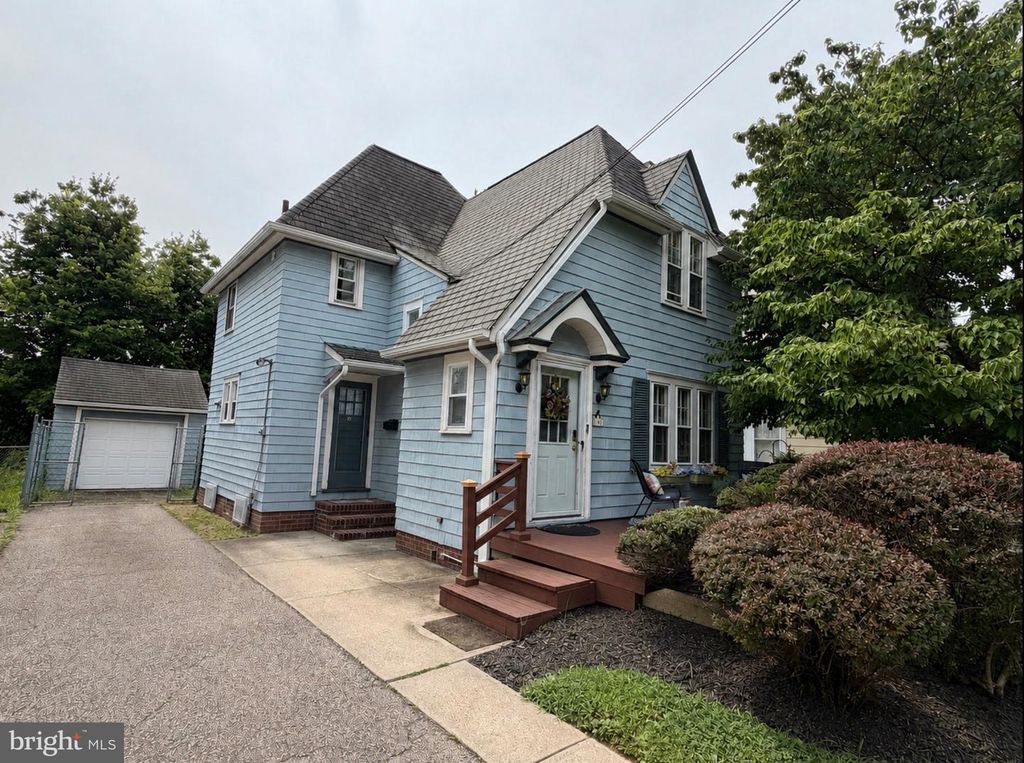 117 ABERNETHY DR, Trenton, NJ 08618