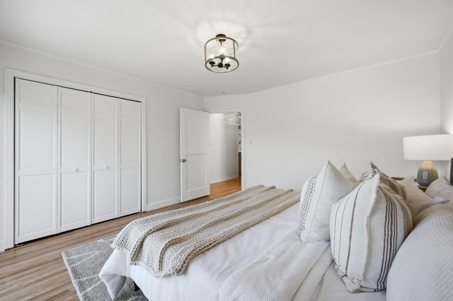 213 Estrella Way, San Mateo, CA 94403