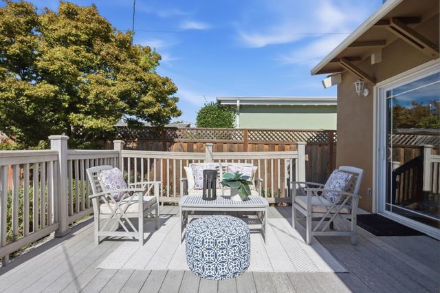 213 Estrella Way, San Mateo, CA 94403