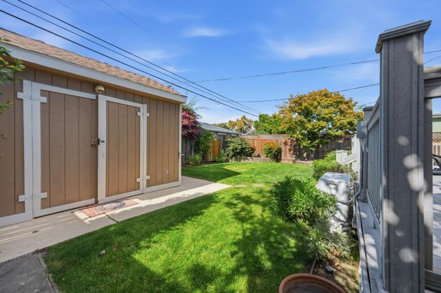 213 Estrella Way, San Mateo, CA 94403