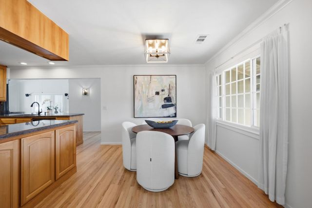 213 Estrella Way, San Mateo, CA 94403