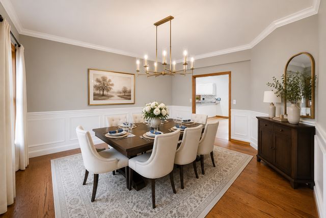 2120 Kenton Lane, Libertyville, IL 60048