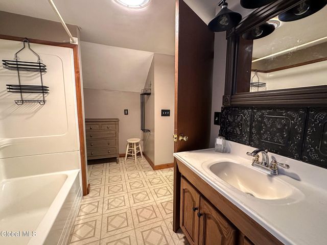 317 Scutt Road, Greenville, NY 12083