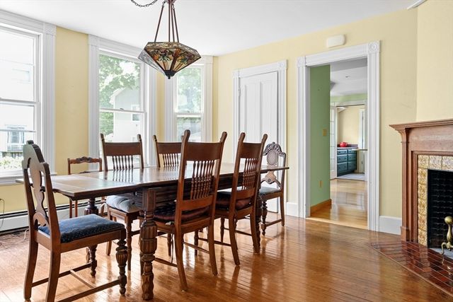 20 Riverview Ave, Waltham, MA 02453