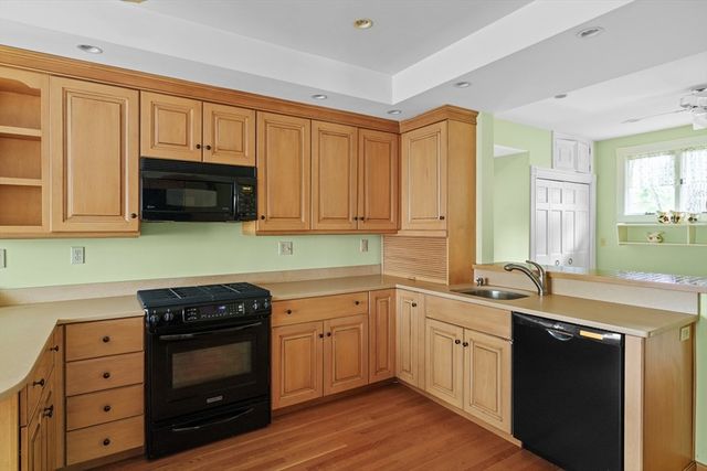 20 Riverview Ave, Waltham, MA 02453