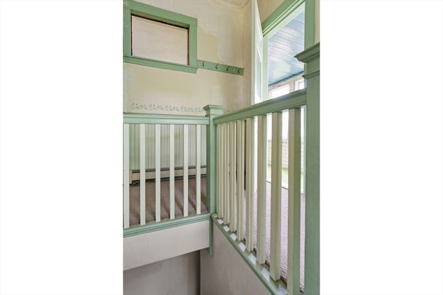 20 Riverview Ave, Waltham, MA 02453