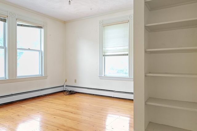 20 Riverview Ave, Waltham, MA 02453