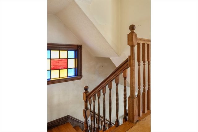 20 Riverview Ave, Waltham, MA 02453