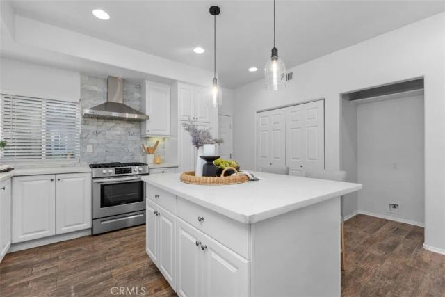 21285 Mazatlan, Mission Viejo, CA 92692