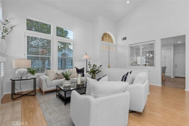 21285 Mazatlan, Mission Viejo, CA 92692