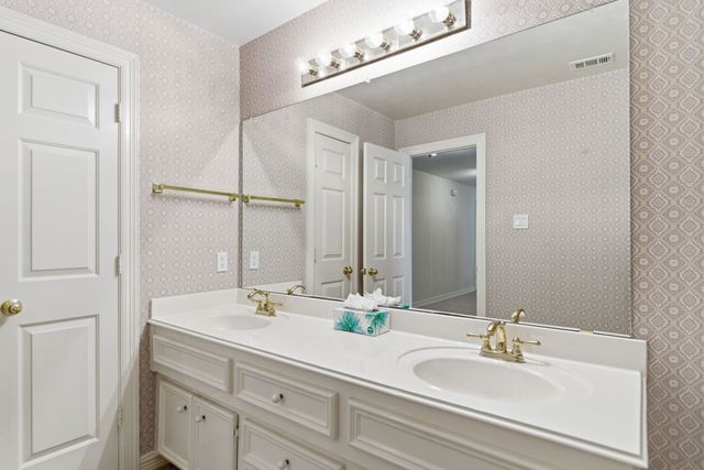 1105 Lakestream Drive, Plano, TX 75075