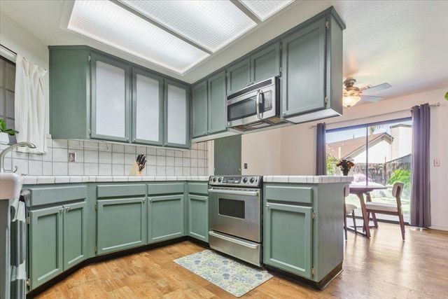 1158 Mallard Ct, Manteca, CA 95337