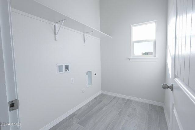 108 Peregrino Trail, Sunland Park, NM 88008