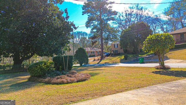 2162 Holly Hill Drive, Decatur, GA 30032