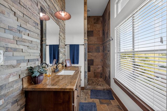 134 BANDIT BEACH, New Braunfels, TX 78130