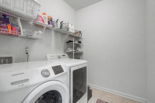 2827 Kaye Dr, Thompsons Station, TN 37179