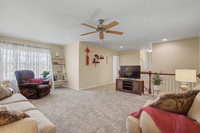 2827 Kaye Dr, Thompsons Station, TN 37179