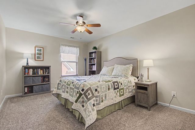 2827 Kaye Dr, Thompsons Station, TN 37179