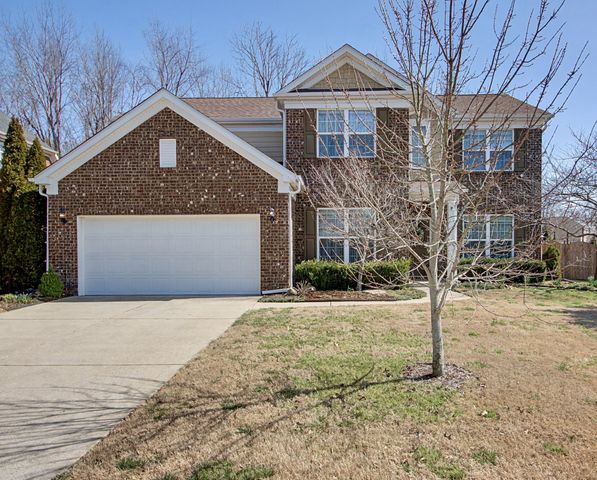 2827 Kaye Dr, Thompsons Station, TN 37179