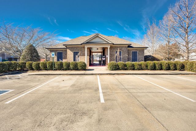 2827 Kaye Dr, Thompsons Station, TN 37179