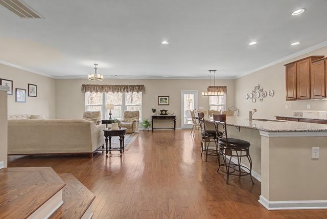 2827 Kaye Dr, Thompsons Station, TN 37179